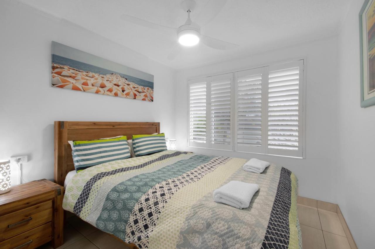 Capeview Apartments - Right On Kings Beach Caloundra Exterior photo