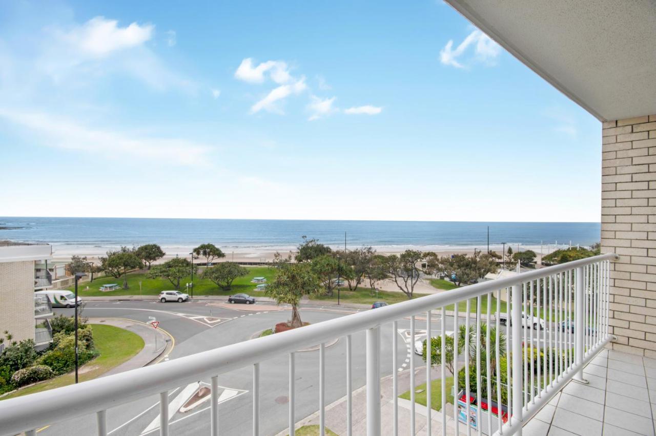 Capeview Apartments - Right On Kings Beach Caloundra Exterior photo