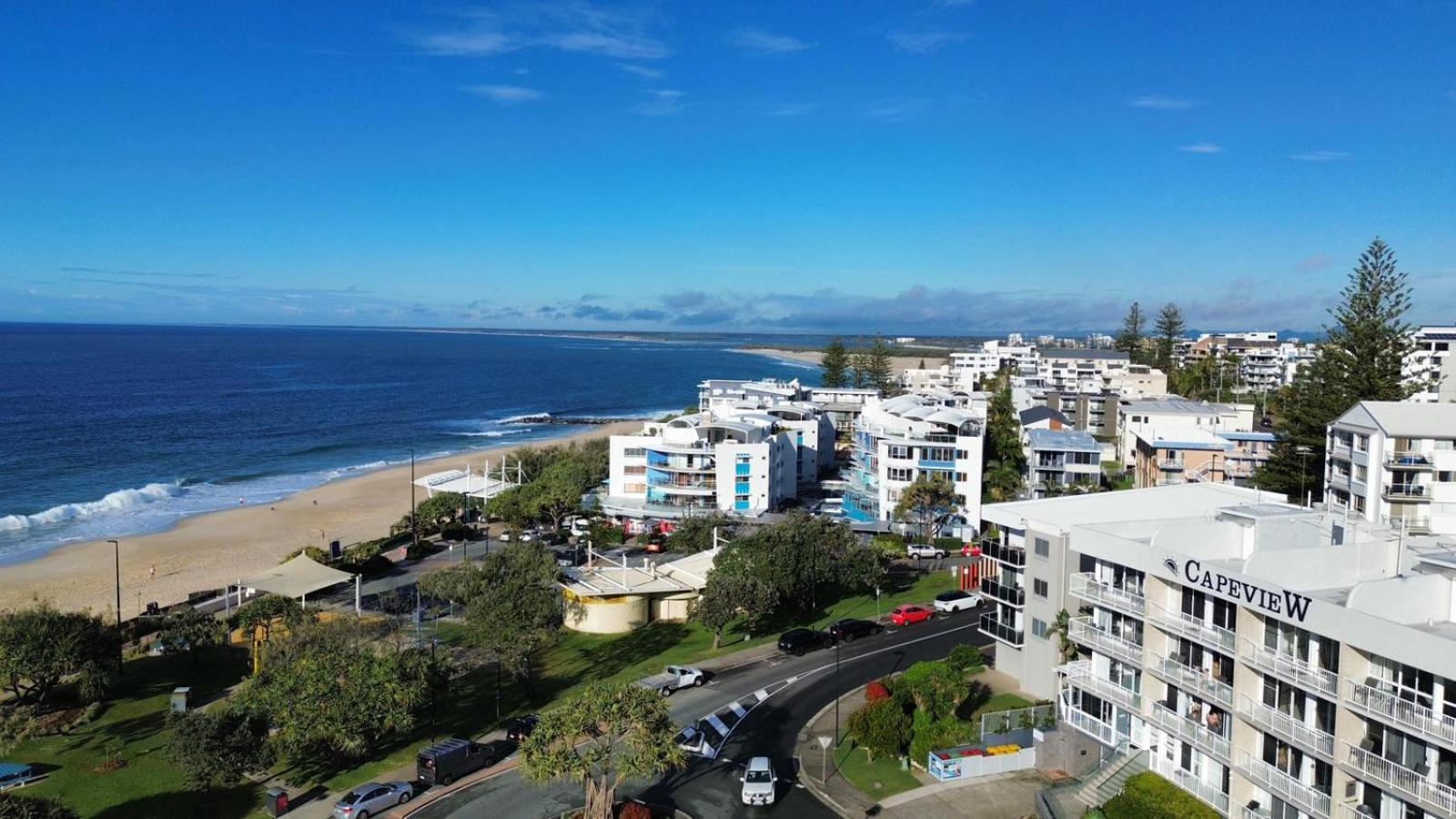 Capeview Apartments - Right On Kings Beach Caloundra Exterior photo