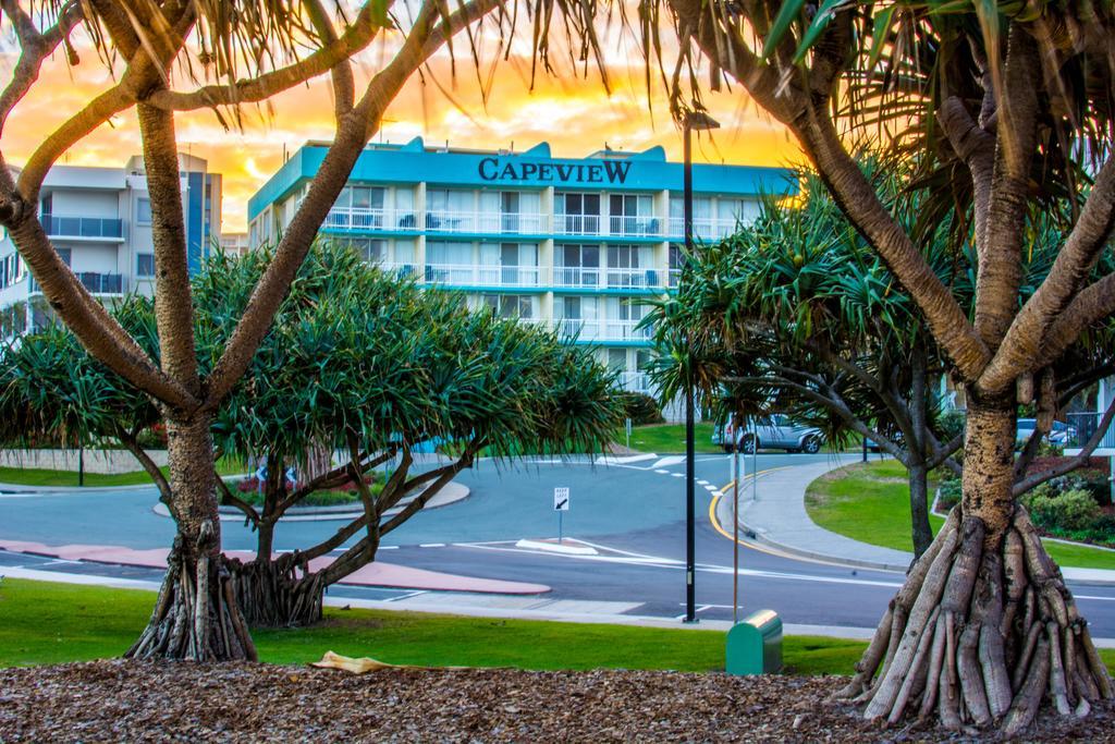 Capeview Apartments - Right On Kings Beach Caloundra Exterior photo